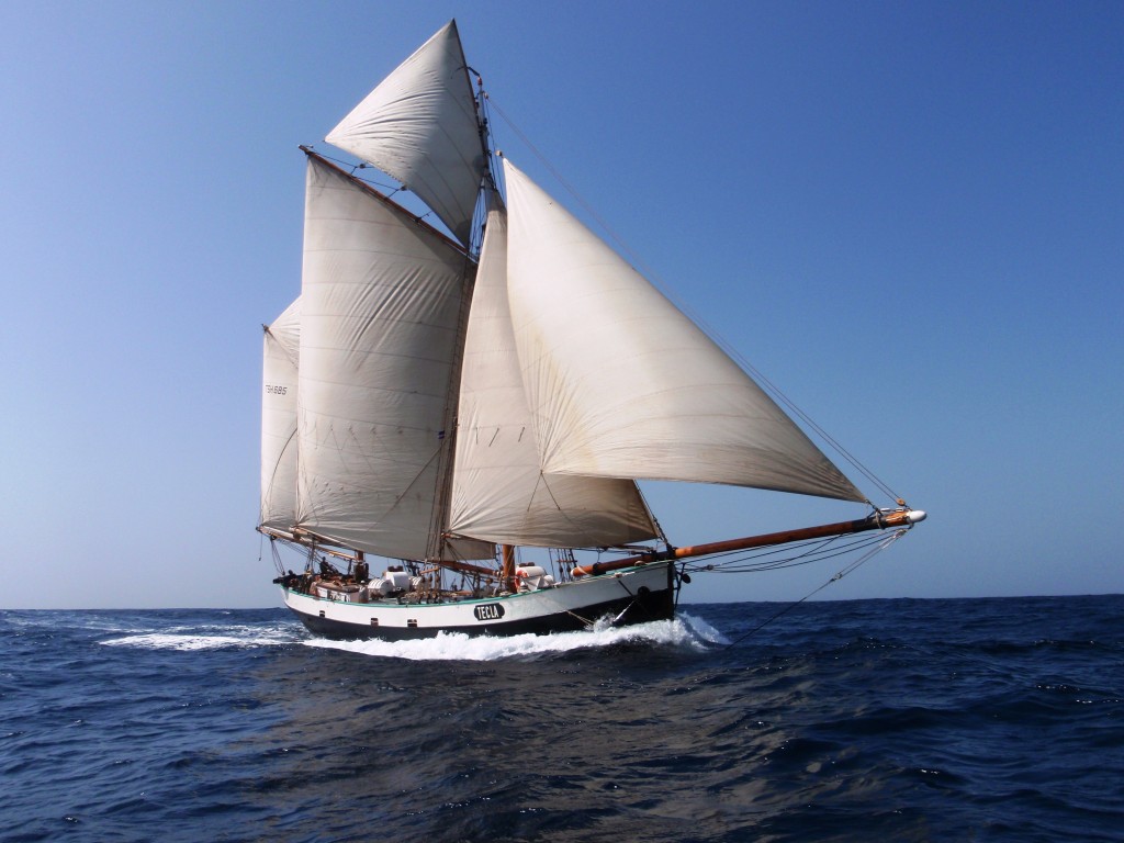 Tecla under full sail
